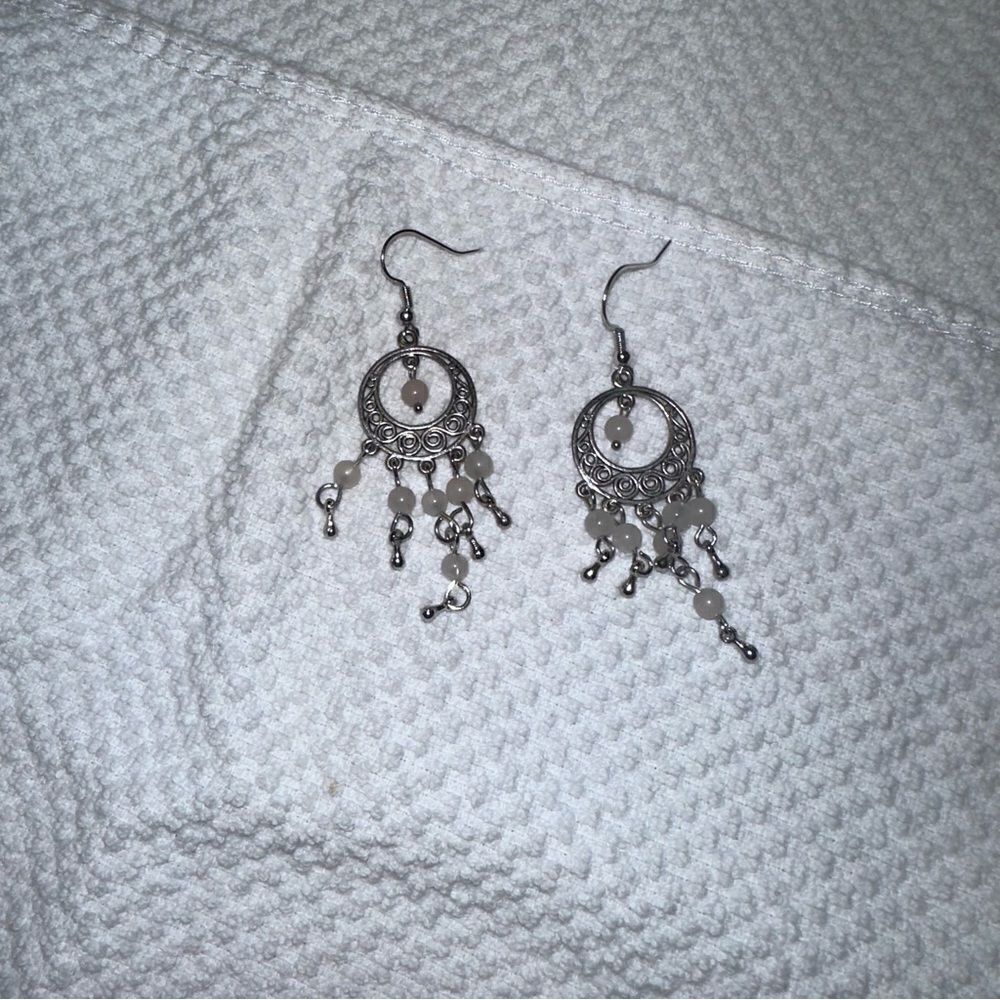 Fashion filigree with white pearl like beads